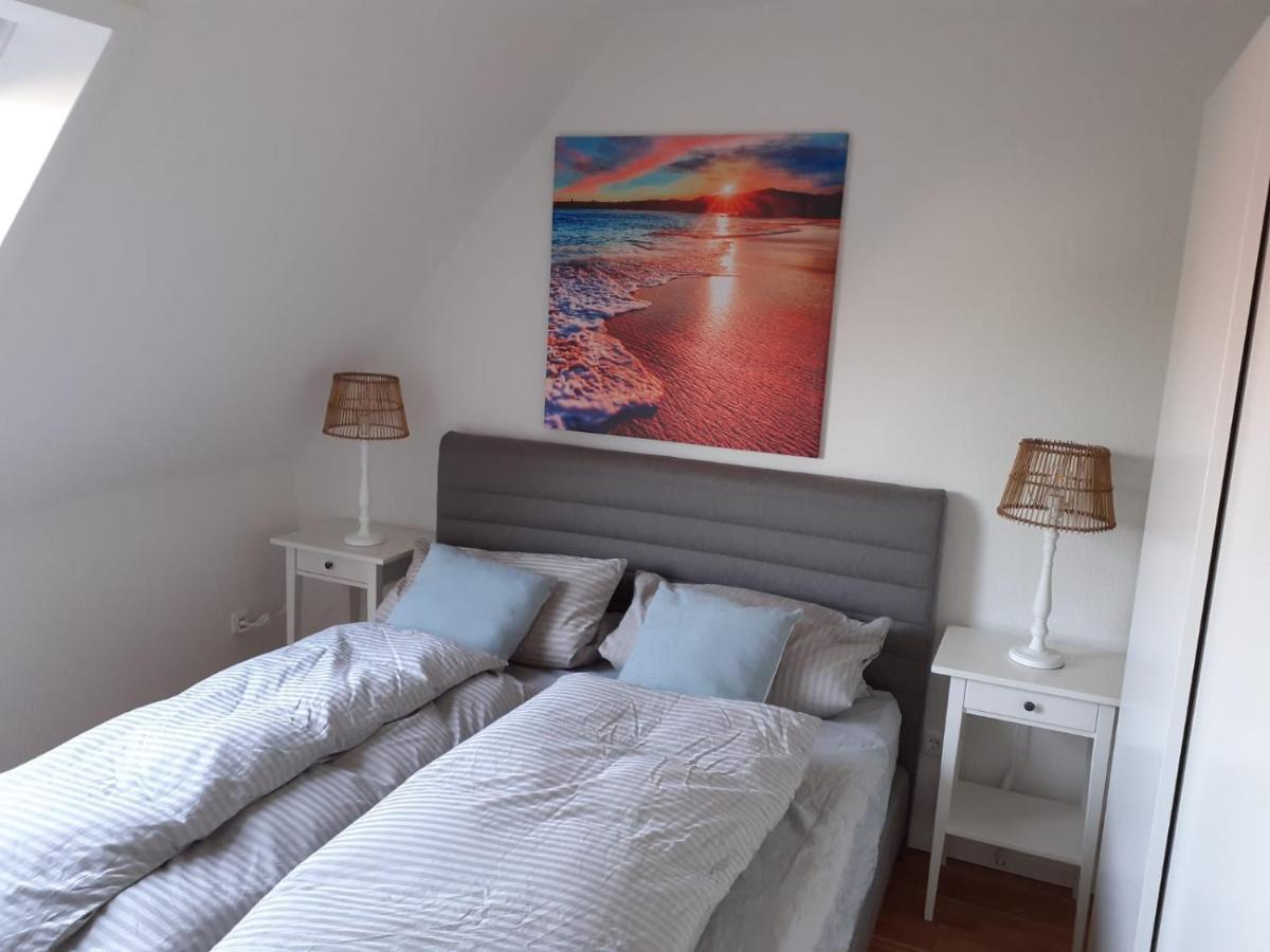 Fewo Schroeder - Bude 63A - Mit Strandkorb Am Meer - Inklusive Bettwaesche Und Handtuecher Westerdeichstrich Buitenkant foto